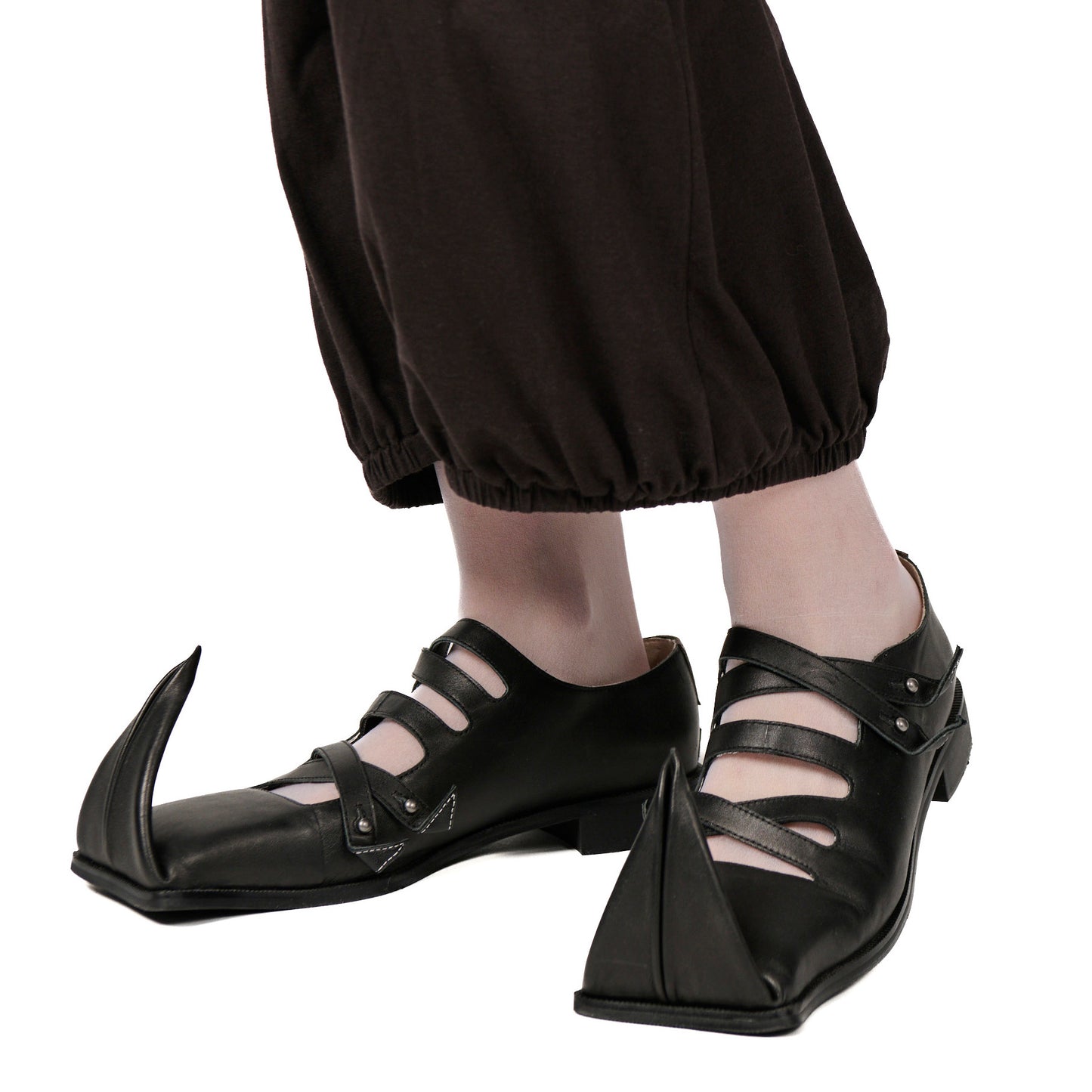 Black Folded Poulaines